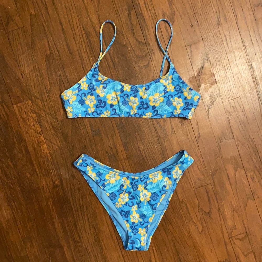 Hawaiian floral swimsuit